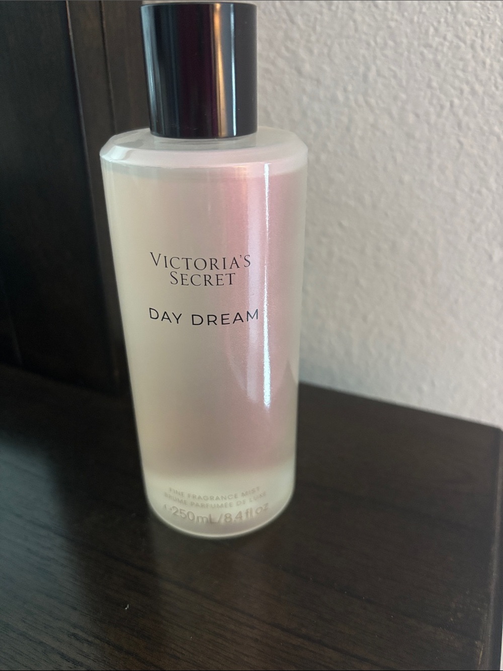 Victoria's Secret Day Dream Iridescent Pink & White Mist